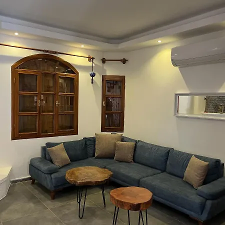 Private House With Pool And Sea View In Antalya 公寓 *